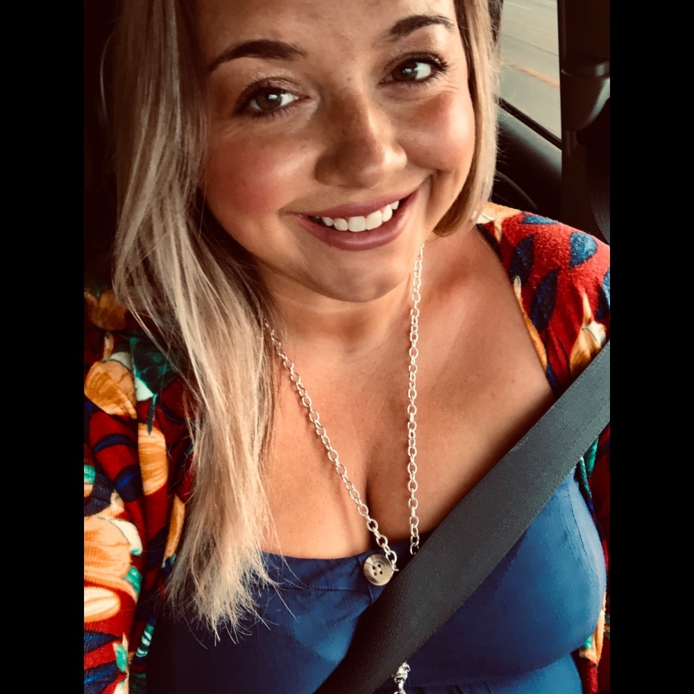 Meet your Posher, Leslie - Picture 7 of 16